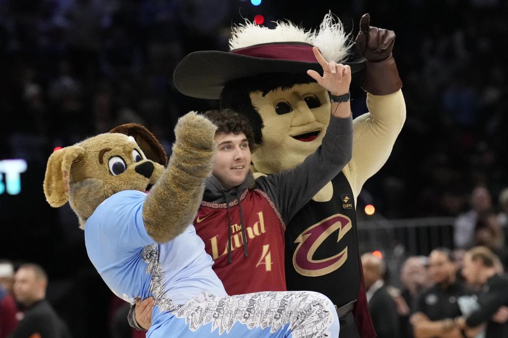 也凸显了E 也凸显了E