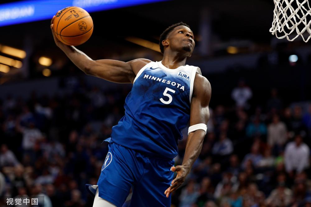 他的自信来 他的自信来